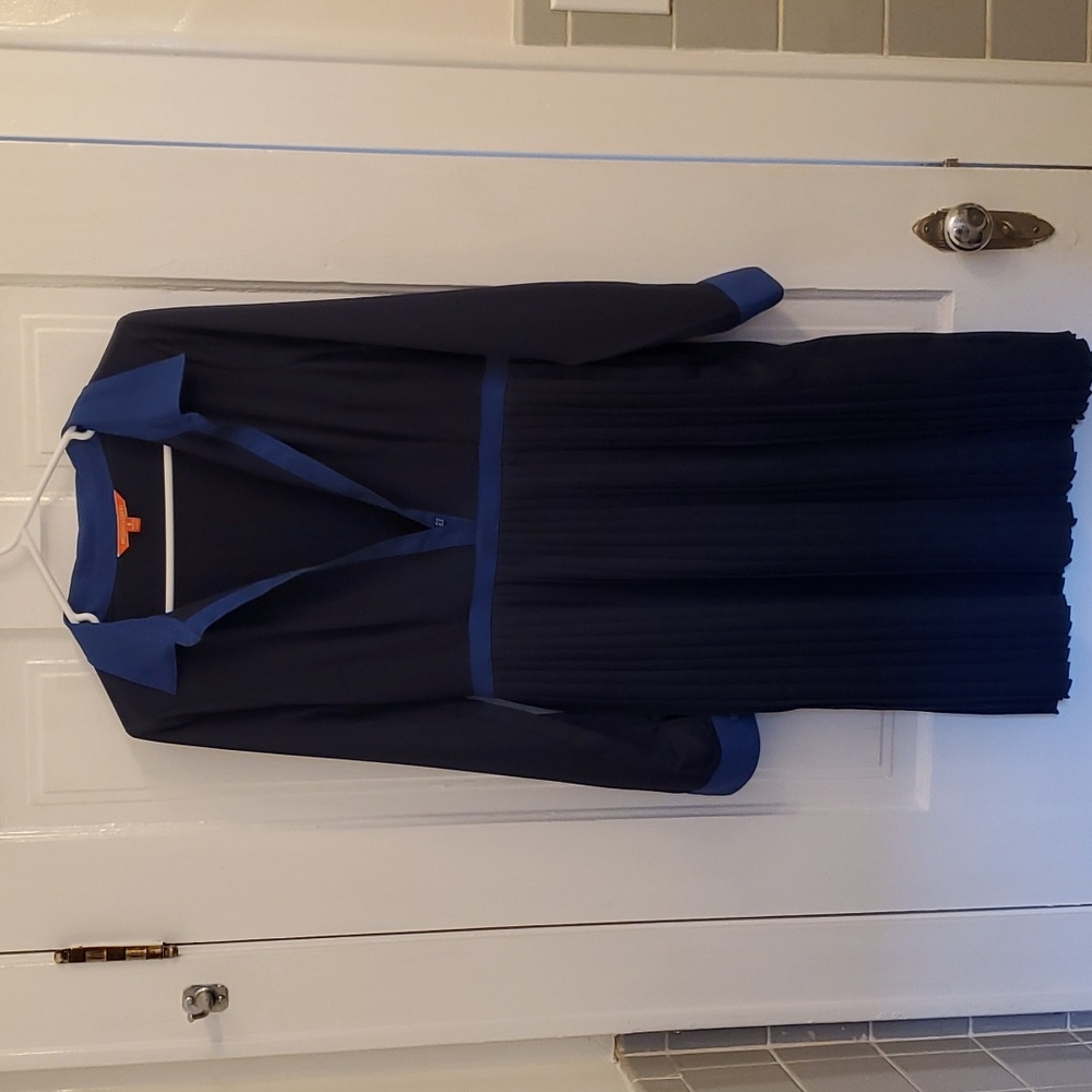 Long-sleeve dress
